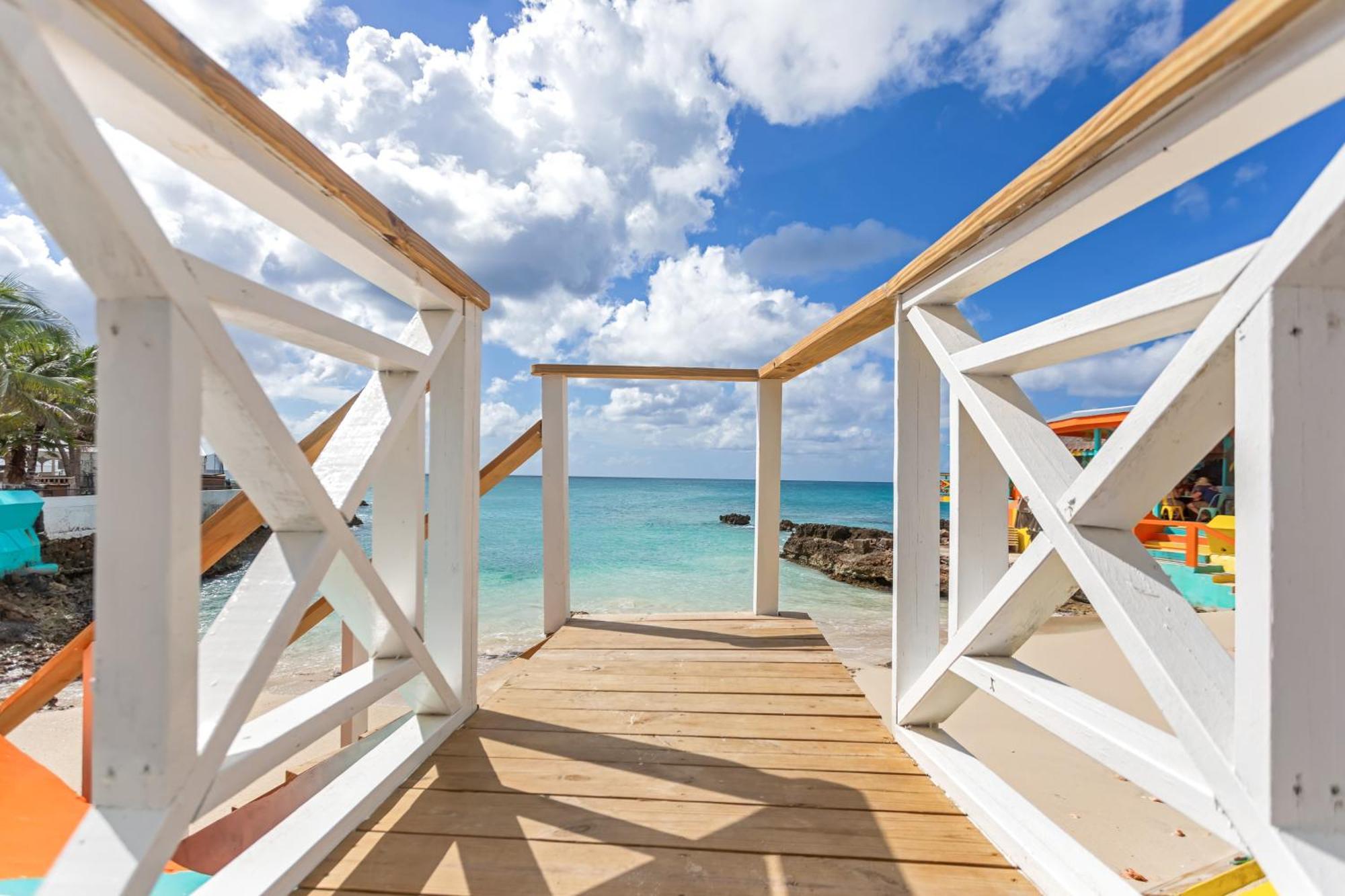 Maho Beach House - Studio - Beach Access エクステリア 写真