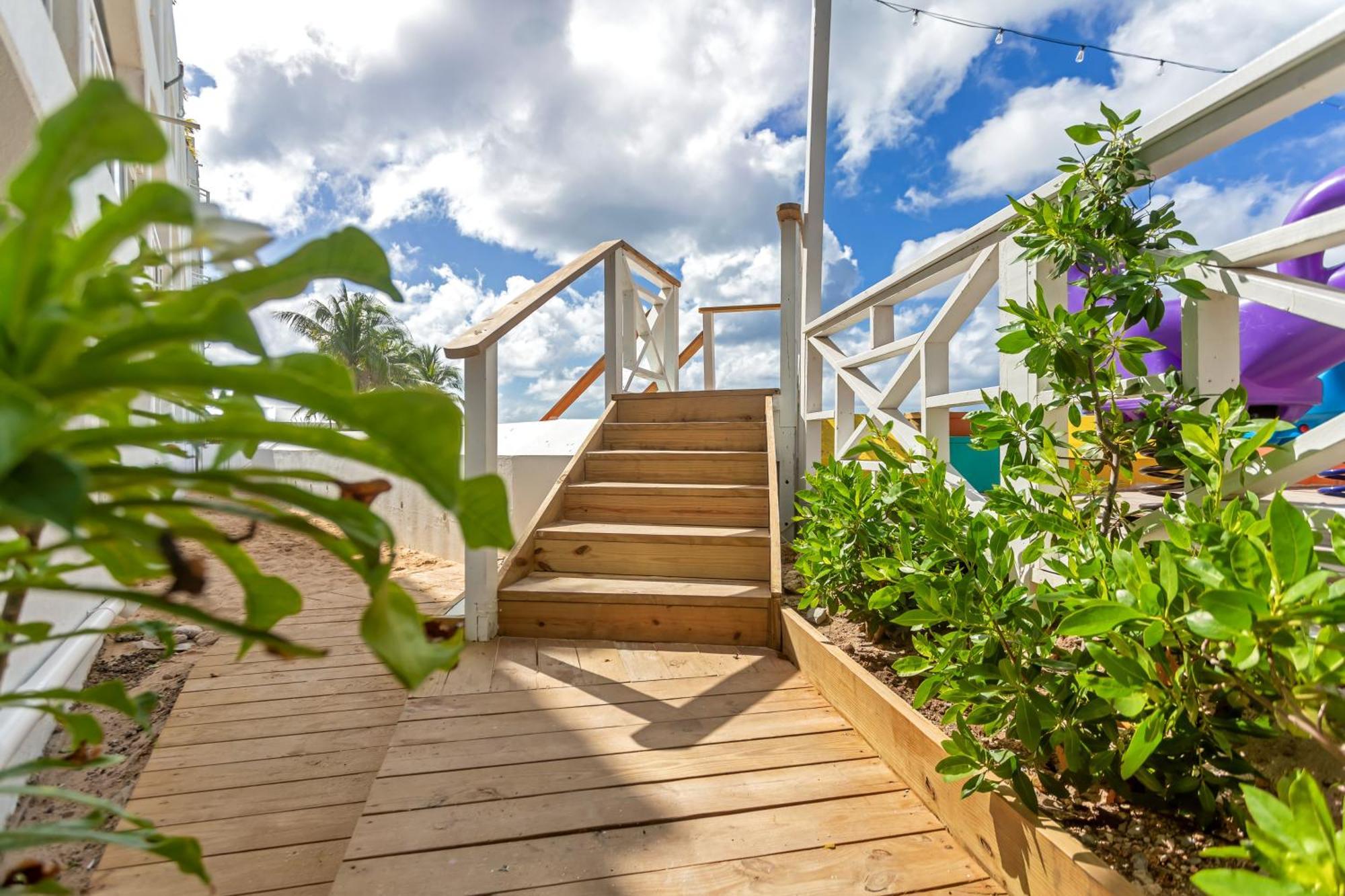 Maho Beach House - Studio - Beach Access エクステリア 写真